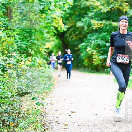 12.10.2025 - Bramfelder Halbmarathon 2025 Dr. Thomas Lammeyer http://msf.ph/oto/9358934 12.10.2025 11:06:04 Laufen 2303 meine-sportfotos.de