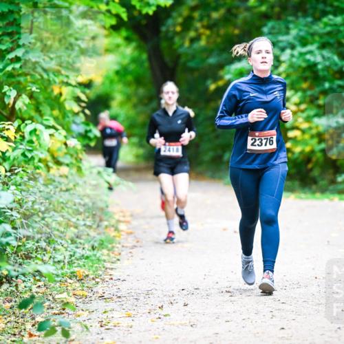 12.10.2025 - Bramfelder Halbmarathon 2025 Dr. Thomas Lammeyer http://msf.ph/oto/9358947 12.10.2025 11:06:08 Laufen 2376, 2418 meine-sportfotos.de