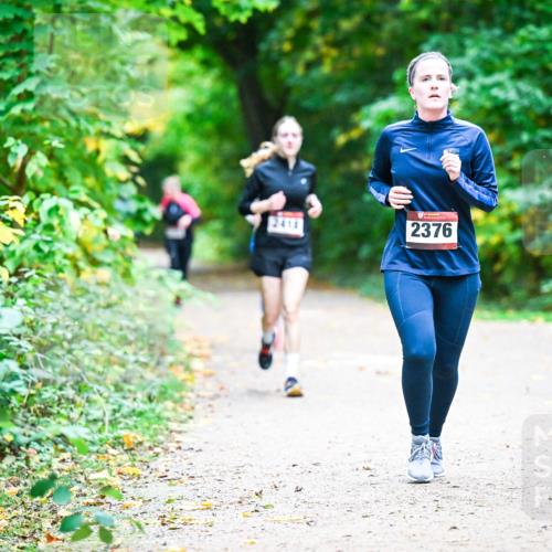 12.10.2025 - Bramfelder Halbmarathon 2025 Dr. Thomas Lammeyer http://msf.ph/oto/9358949 12.10.2025 11:06:09 Laufen 2410, 2376 meine-sportfotos.de