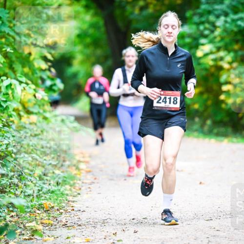 12.10.2025 - Bramfelder Halbmarathon 2025 Dr. Thomas Lammeyer http://msf.ph/oto/9358963 12.10.2025 11:06:11 Laufen 2418 meine-sportfotos.de