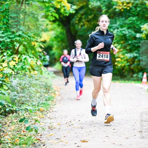 12.10.2025 - Bramfelder Halbmarathon 2025 Dr. Thomas Lammeyer http://msf.ph/oto/9358968 12.10.2025 11:06:12 Laufen 2418 meine-sportfotos.de