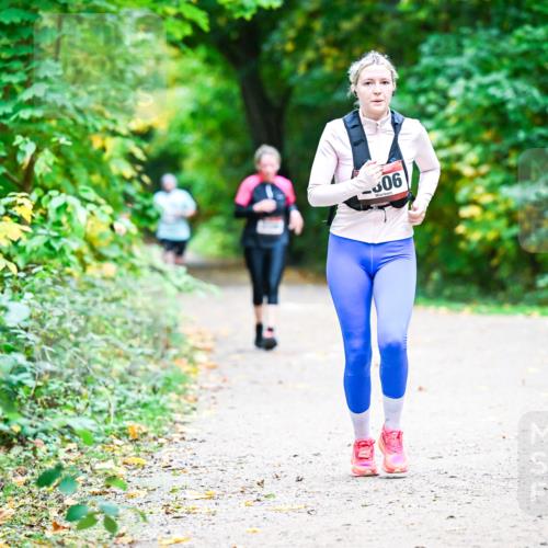 12.10.2025 - Bramfelder Halbmarathon 2025 Dr. Thomas Lammeyer http://msf.ph/oto/9358983 12.10.2025 11:06:15 Laufen 06 meine-sportfotos.de