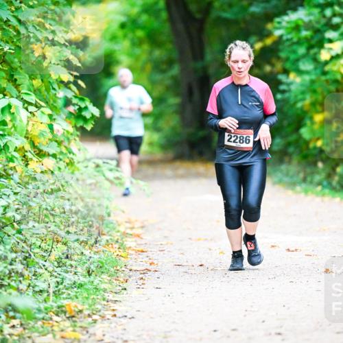 12.10.2025 - Bramfelder Halbmarathon 2025 Dr. Thomas Lammeyer http://msf.ph/oto/9358995 12.10.2025 11:06:18 Laufen 2286 meine-sportfotos.de