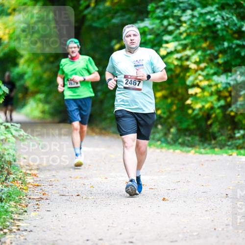 12.10.2025 - Bramfelder Halbmarathon 2025 Dr. Thomas Lammeyer http://msf.ph/oto/9359019 12.10.2025 11:06:25 Laufen 8875, 2467 meine-sportfotos.de