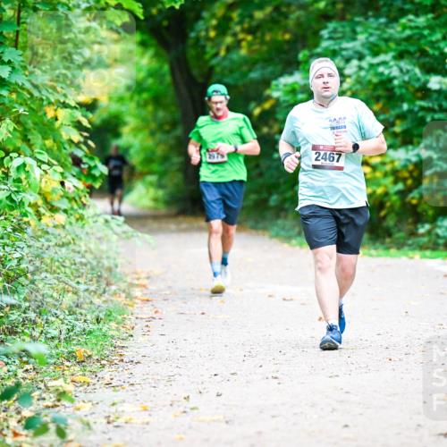12.10.2025 - Bramfelder Halbmarathon 2025 Dr. Thomas Lammeyer http://msf.ph/oto/9359030 12.10.2025 11:06:26 Laufen 1879, 2467 meine-sportfotos.de