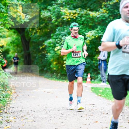 12.10.2025 - Bramfelder Halbmarathon 2025 Dr. Thomas Lammeyer http://msf.ph/oto/9359046 12.10.2025 11:06:30 Laufen 2979, 2467 meine-sportfotos.de