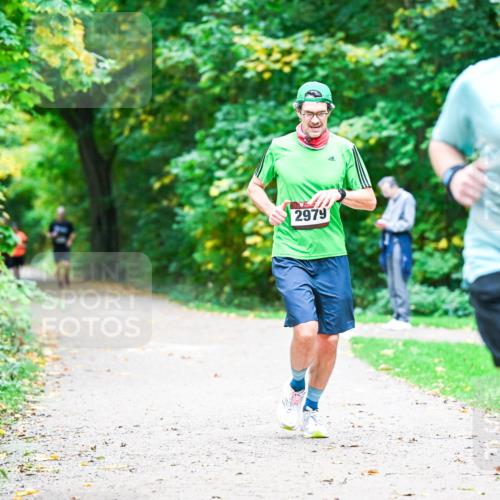 12.10.2025 - Bramfelder Halbmarathon 2025 Dr. Thomas Lammeyer http://msf.ph/oto/9359048 12.10.2025 11:06:30 Laufen 2979, 2467 meine-sportfotos.de