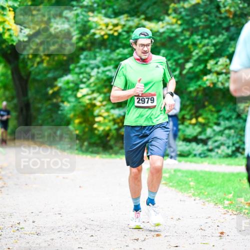 12.10.2025 - Bramfelder Halbmarathon 2025 Dr. Thomas Lammeyer http://msf.ph/oto/9359051 12.10.2025 11:06:30 Laufen 2979, 246 meine-sportfotos.de