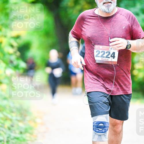 12.10.2025 - Bramfelder Halbmarathon 2025 Dr. Thomas Lammeyer http://msf.ph/oto/9359089 12.10.2025 11:06:48 Laufen 2224, 236 meine-sportfotos.de