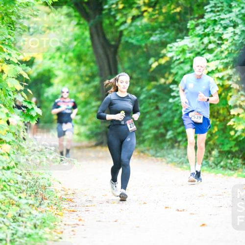 12.10.2025 - Bramfelder Halbmarathon 2025 Dr. Thomas Lammeyer http://msf.ph/oto/9359100 12.10.2025 11:06:52 Laufen 274, 2539 meine-sportfotos.de
