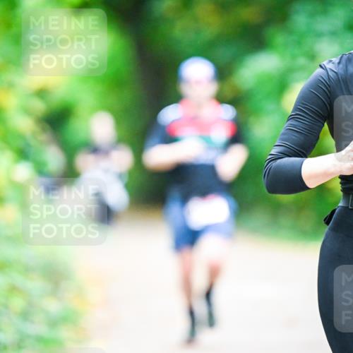 12.10.2025 - Bramfelder Halbmarathon 2025 Dr. Thomas Lammeyer http://msf.ph/oto/9359115 12.10.2025 11:07:00 Laufen 2 meine-sportfotos.de