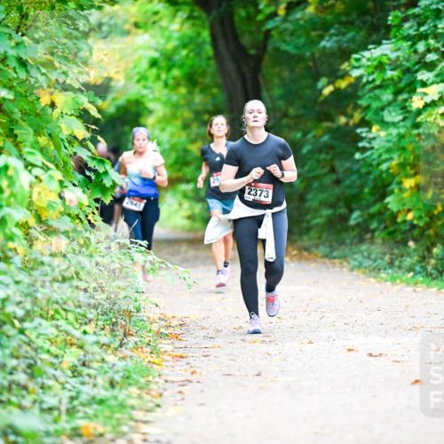12.10.2025 - Bramfelder Halbmarathon 2025 Dr. Thomas Lammeyer http://msf.ph/oto/9359140 12.10.2025 11:07:05 Laufen 2641, 2373 meine-sportfotos.de