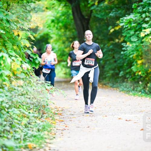 12.10.2025 - Bramfelder Halbmarathon 2025 Dr. Thomas Lammeyer http://msf.ph/oto/9359141 12.10.2025 11:07:05 Laufen 2915, 2373 meine-sportfotos.de