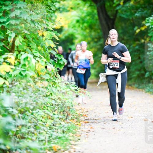 12.10.2025 - Bramfelder Halbmarathon 2025 Dr. Thomas Lammeyer http://msf.ph/oto/9359150 12.10.2025 11:07:06 Laufen 4, 2373, 3041 meine-sportfotos.de