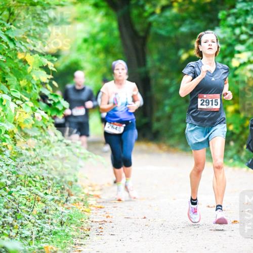 12.10.2025 - Bramfelder Halbmarathon 2025 Dr. Thomas Lammeyer http://msf.ph/oto/9359165 12.10.2025 11:07:11 Laufen 2648, 2915, 700, 2 meine-sportfotos.de