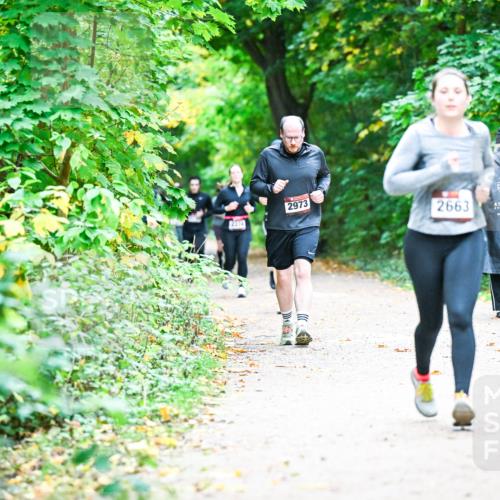 12.10.2025 - Bramfelder Halbmarathon 2025 Dr. Thomas Lammeyer http://msf.ph/oto/9359178 12.10.2025 11:07:17 Laufen 2973, 334, 7, 3030, 2663 meine-sportfotos.de