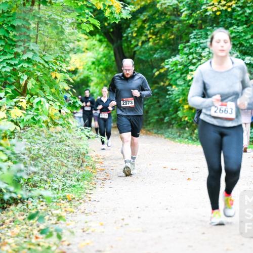 12.10.2025 - Bramfelder Halbmarathon 2025 Dr. Thomas Lammeyer http://msf.ph/oto/9359183 12.10.2025 11:07:18 Laufen 2374, 2973, 2663 meine-sportfotos.de