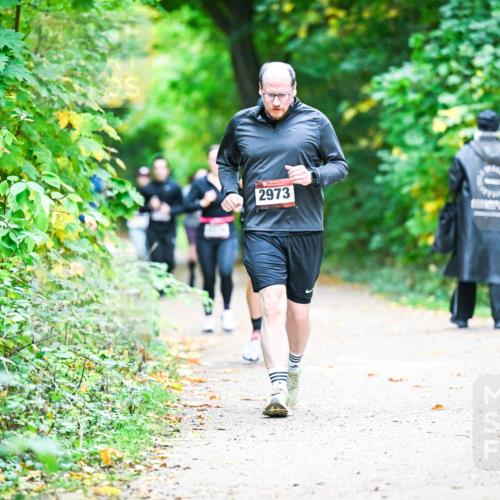 12.10.2025 - Bramfelder Halbmarathon 2025 Dr. Thomas Lammeyer http://msf.ph/oto/9359184 12.10.2025 11:07:19 Laufen 2973 meine-sportfotos.de