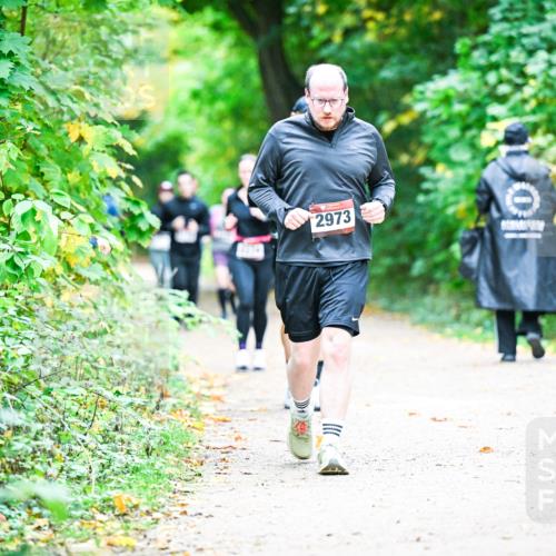 12.10.2025 - Bramfelder Halbmarathon 2025 Dr. Thomas Lammeyer http://msf.ph/oto/9359187 12.10.2025 11:07:20 Laufen 2973 meine-sportfotos.de