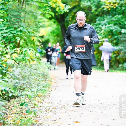 12.10.2025 - Bramfelder Halbmarathon 2025 Dr. Thomas Lammeyer http://msf.ph/oto/9359206 12.10.2025 11:07:22 Laufen 2973 meine-sportfotos.de