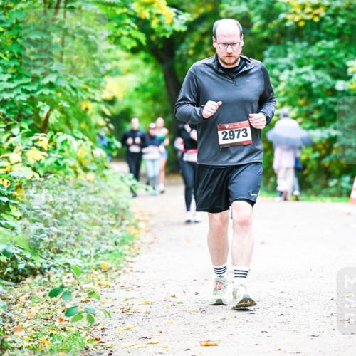 12.10.2025 - Bramfelder Halbmarathon 2025 Dr. Thomas Lammeyer http://msf.ph/oto/9359209 12.10.2025 11:07:23 Laufen 2973 meine-sportfotos.de