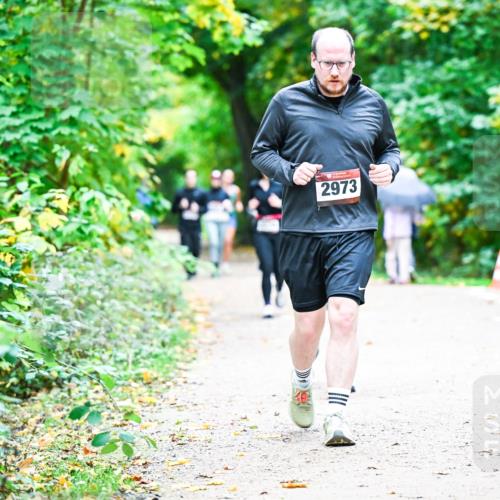 12.10.2025 - Bramfelder Halbmarathon 2025 Dr. Thomas Lammeyer http://msf.ph/oto/9359210 12.10.2025 11:07:23 Laufen 2973 meine-sportfotos.de