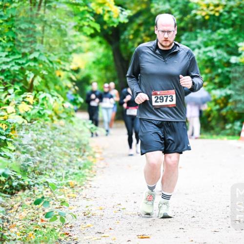 12.10.2025 - Bramfelder Halbmarathon 2025 Dr. Thomas Lammeyer http://msf.ph/oto/9359211 12.10.2025 11:07:23 Laufen 2973 meine-sportfotos.de