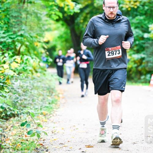 12.10.2025 - Bramfelder Halbmarathon 2025 Dr. Thomas Lammeyer http://msf.ph/oto/9359215 12.10.2025 11:07:23 Laufen 2973 meine-sportfotos.de