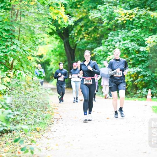 12.10.2025 - Bramfelder Halbmarathon 2025 Dr. Thomas Lammeyer http://msf.ph/oto/9359219 12.10.2025 11:07:25 Laufen 2719, 2374, 2188 meine-sportfotos.de