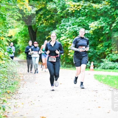 12.10.2025 - Bramfelder Halbmarathon 2025 Dr. Thomas Lammeyer http://msf.ph/oto/9359223 12.10.2025 11:07:26 Laufen 2374, 188 meine-sportfotos.de