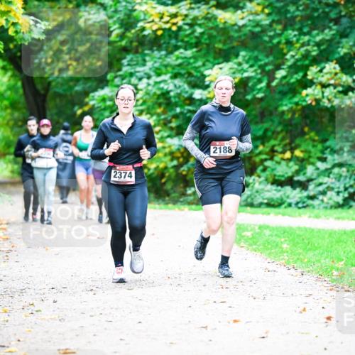 12.10.2025 - Bramfelder Halbmarathon 2025 Dr. Thomas Lammeyer http://msf.ph/oto/9359229 12.10.2025 11:07:27 Laufen 2374, 2188 meine-sportfotos.de