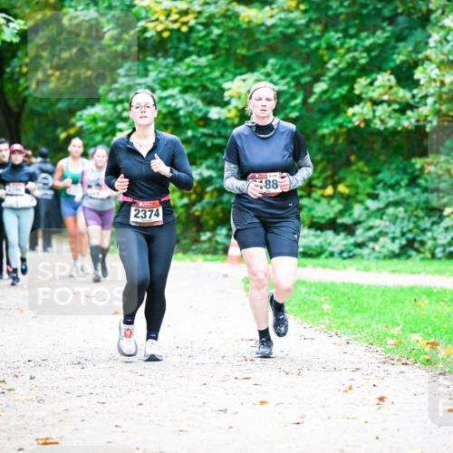 12.10.2025 - Bramfelder Halbmarathon 2025 Dr. Thomas Lammeyer http://msf.ph/oto/9359232 12.10.2025 11:07:28 Laufen 2374, 119, 88 meine-sportfotos.de