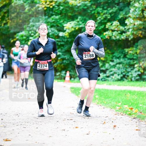 12.10.2025 - Bramfelder Halbmarathon 2025 Dr. Thomas Lammeyer http://msf.ph/oto/9359235 12.10.2025 11:07:28 Laufen 2374, 2188 meine-sportfotos.de