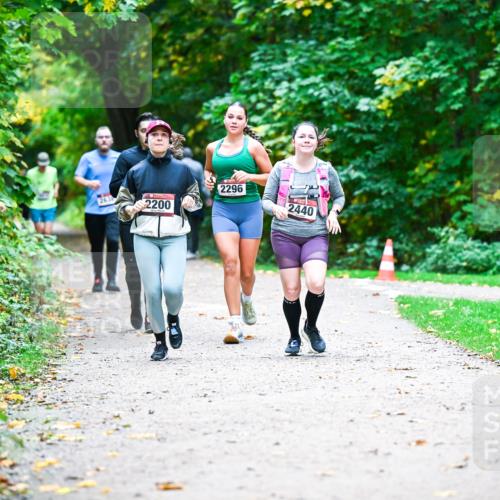 12.10.2025 - Bramfelder Halbmarathon 2025 Dr. Thomas Lammeyer http://msf.ph/oto/9359247 12.10.2025 11:07:31 Laufen 2200, 2296, 2440 meine-sportfotos.de