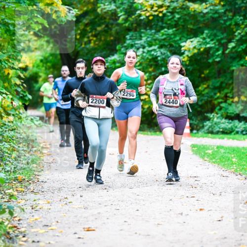 12.10.2025 - Bramfelder Halbmarathon 2025 Dr. Thomas Lammeyer http://msf.ph/oto/9359255 12.10.2025 11:07:32 Laufen 2200, 2296, 2440 meine-sportfotos.de