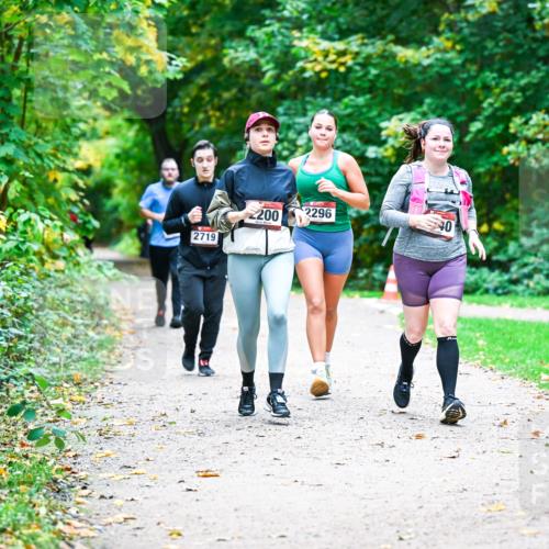 12.10.2025 - Bramfelder Halbmarathon 2025 Dr. Thomas Lammeyer http://msf.ph/oto/9359263 12.10.2025 11:07:33 Laufen 200, 2296, 0, 2719 meine-sportfotos.de