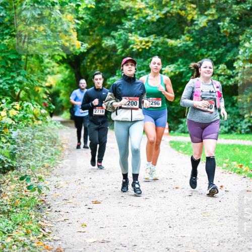 12.10.2025 - Bramfelder Halbmarathon 2025 Dr. Thomas Lammeyer http://msf.ph/oto/9359268 12.10.2025 11:07:34 Laufen 2719, 200, 296 meine-sportfotos.de