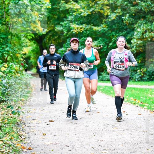 12.10.2025 - Bramfelder Halbmarathon 2025 Dr. Thomas Lammeyer http://msf.ph/oto/9359270 12.10.2025 11:07:34 Laufen 2719, 2200, 36, 2440 meine-sportfotos.de