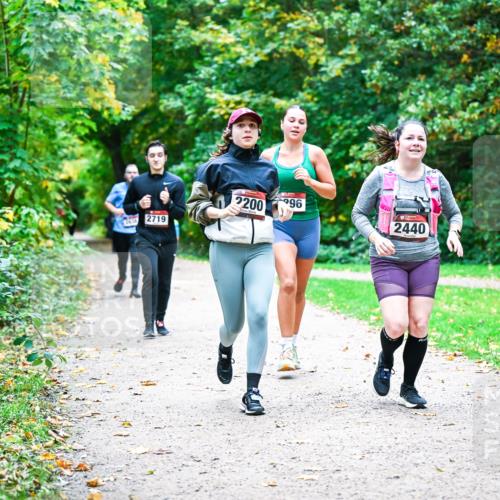 12.10.2025 - Bramfelder Halbmarathon 2025 Dr. Thomas Lammeyer http://msf.ph/oto/9359274 12.10.2025 11:07:35 Laufen 2719, 2200, 996, 2440 meine-sportfotos.de