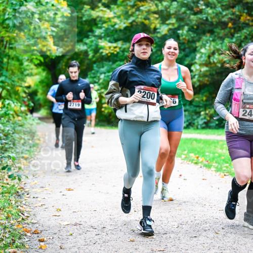 12.10.2025 - Bramfelder Halbmarathon 2025 Dr. Thomas Lammeyer http://msf.ph/oto/9359279 12.10.2025 11:07:35 Laufen 2719, 2200, 6, 2440 meine-sportfotos.de