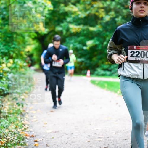 12.10.2025 - Bramfelder Halbmarathon 2025 Dr. Thomas Lammeyer http://msf.ph/oto/9359286 12.10.2025 11:07:36 Laufen 34, 2200 meine-sportfotos.de