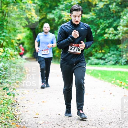 12.10.2025 - Bramfelder Halbmarathon 2025 Dr. Thomas Lammeyer http://msf.ph/oto/9359295 12.10.2025 11:07:38 Laufen 2638, 2719 meine-sportfotos.de