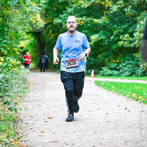 12.10.2025 - Bramfelder Halbmarathon 2025 Dr. Thomas Lammeyer http://msf.ph/oto/9359303 12.10.2025 11:07:40 Laufen 2638, 2 meine-sportfotos.de