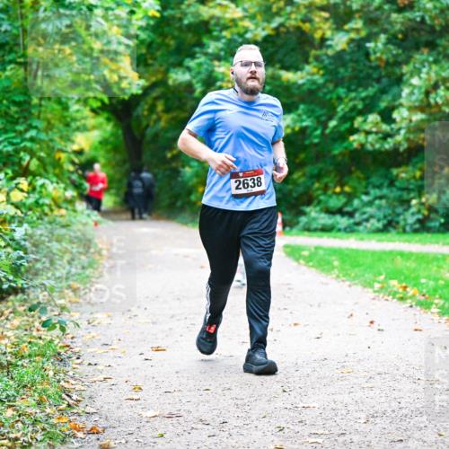 12.10.2025 - Bramfelder Halbmarathon 2025 Dr. Thomas Lammeyer http://msf.ph/oto/9359305 12.10.2025 11:07:40 Laufen 2638 meine-sportfotos.de