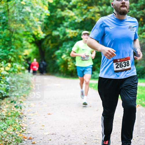 12.10.2025 - Bramfelder Halbmarathon 2025 Dr. Thomas Lammeyer http://msf.ph/oto/9359315 12.10.2025 11:07:41 Laufen 2638 meine-sportfotos.de
