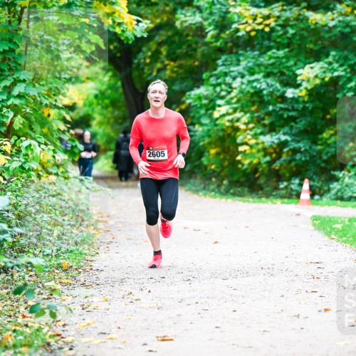12.10.2025 - Bramfelder Halbmarathon 2025 Dr. Thomas Lammeyer http://msf.ph/oto/9359324 12.10.2025 11:07:47 Laufen 2605 meine-sportfotos.de