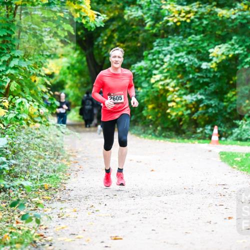 12.10.2025 - Bramfelder Halbmarathon 2025 Dr. Thomas Lammeyer http://msf.ph/oto/9359325 12.10.2025 11:07:47 Laufen 2605 meine-sportfotos.de