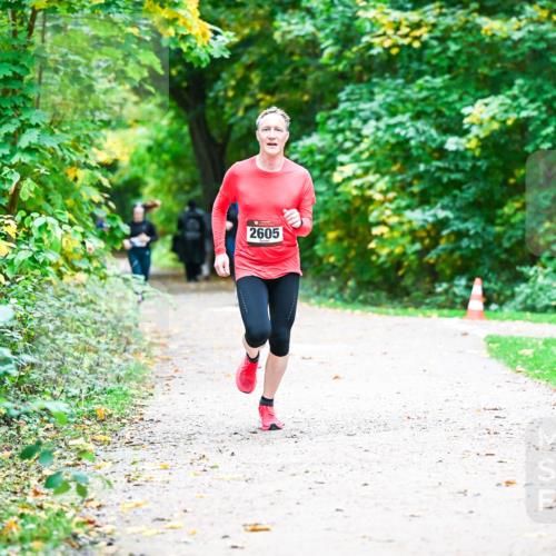 12.10.2025 - Bramfelder Halbmarathon 2025 Dr. Thomas Lammeyer http://msf.ph/oto/9359327 12.10.2025 11:07:47 Laufen 2605 meine-sportfotos.de