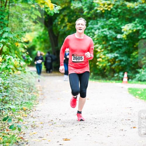 12.10.2025 - Bramfelder Halbmarathon 2025 Dr. Thomas Lammeyer http://msf.ph/oto/9359332 12.10.2025 11:07:48 Laufen 2605 meine-sportfotos.de