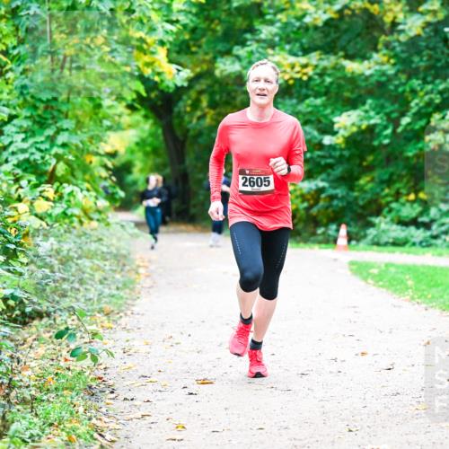 12.10.2025 - Bramfelder Halbmarathon 2025 Dr. Thomas Lammeyer http://msf.ph/oto/9359338 12.10.2025 11:07:49 Laufen 2605 meine-sportfotos.de